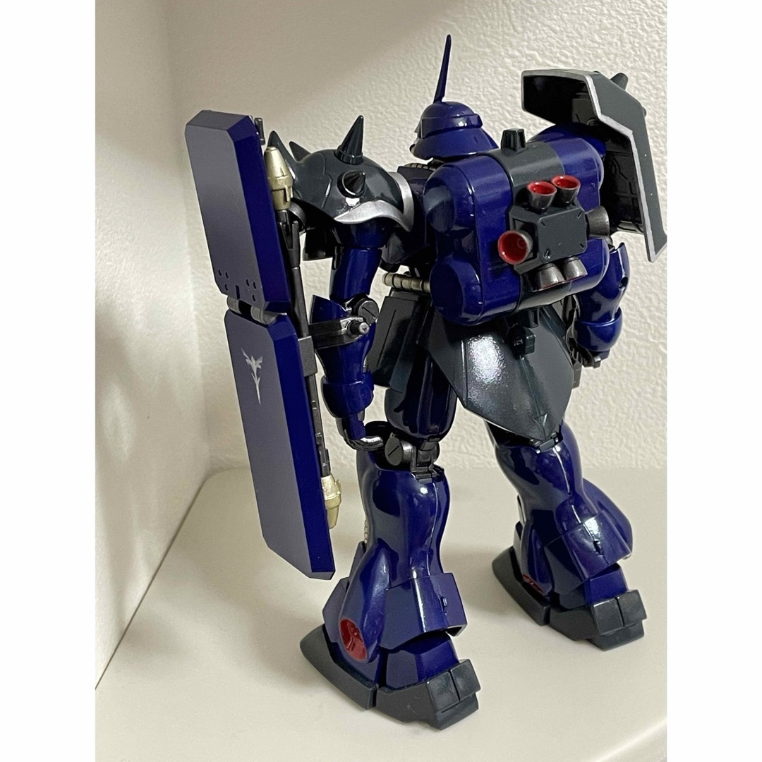 BANDAI(バンダイ)のHGUC 1/144 ギラ ドーガ　レズン・シュナイダー専用機 エンタメ/ホビーのおもちゃ/ぬいぐるみ(プラモデル)の商品写真