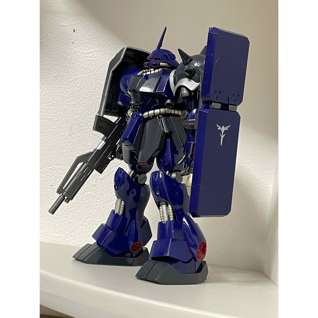 BANDAI(バンダイ)のHGUC 1/144 ギラ ドーガ　レズン・シュナイダー専用機 エンタメ/ホビーのおもちゃ/ぬいぐるみ(プラモデル)の商品写真