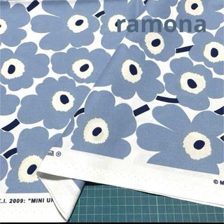 マリメッコ(marimekko)の⭐️キープ　マリメッコ 生地 ミニウニッコ ブルーグレー2024春 日本限定(生地/糸)