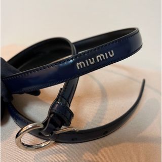 ミュウミュウ(miumiu)のミュウミュウ レザーベルト miumiu ネイビー 本革(ベルト)