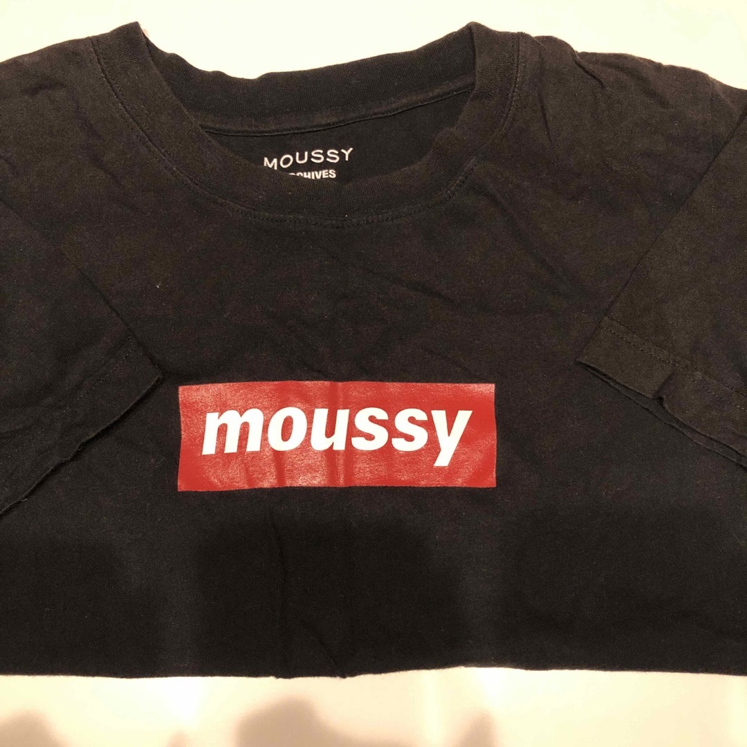 moussy(マウジー)のMOUSSY   Tシャツ　ボックスロゴ レディースのトップス(シャツ/ブラウス(長袖/七分))の商品写真