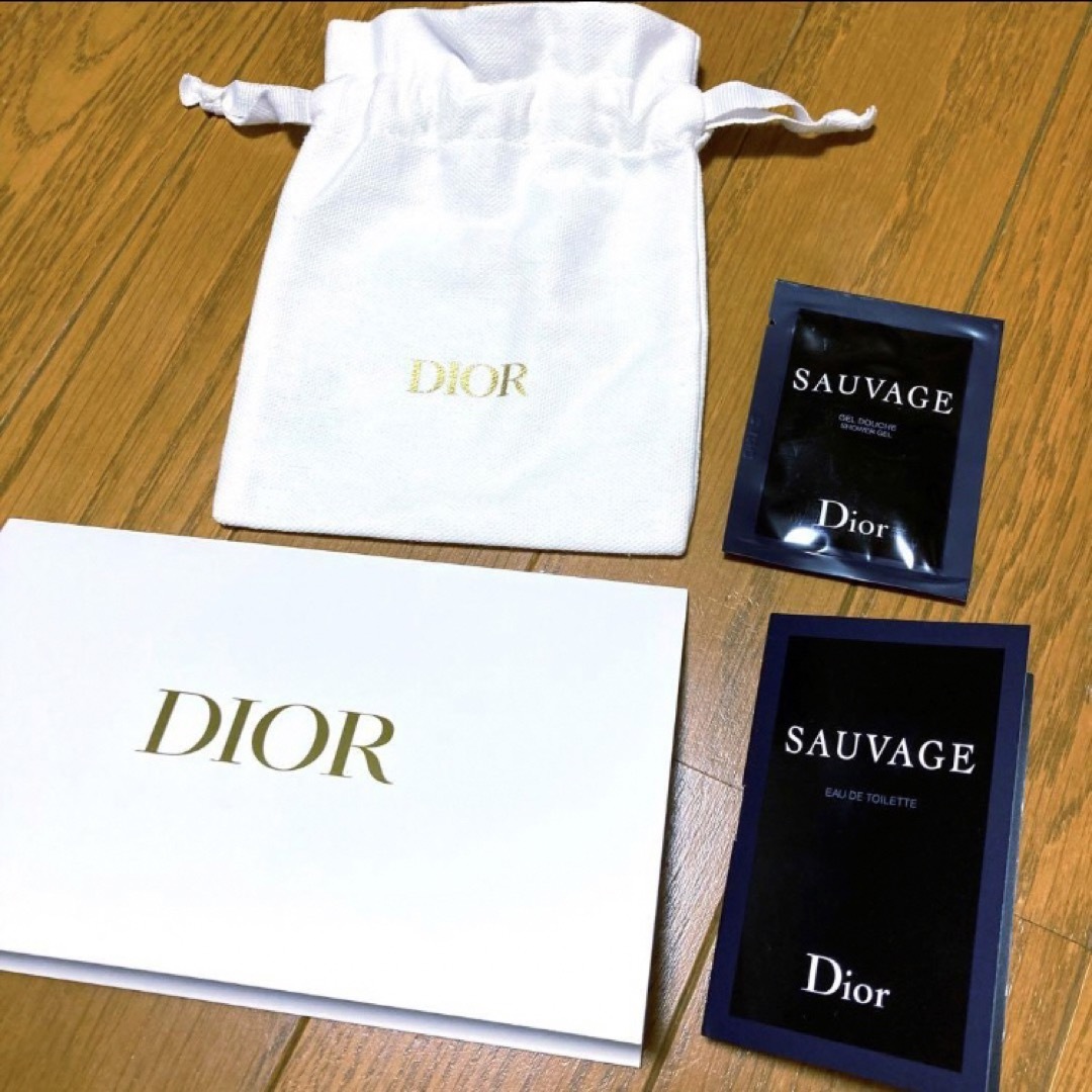 Dior(ディオール)のdior ソヴァージュ サンプル 巾着 セット コスメ/美容の香水(その他)の商品写真