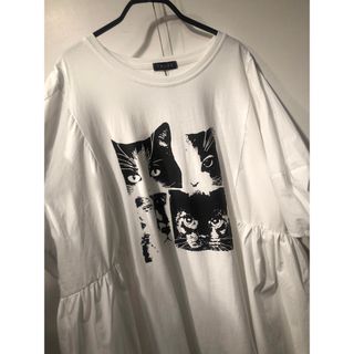 新品  ねこ柄 白 ゆったりプカっ チュニックワンピース モノクロネコ(チュニック)