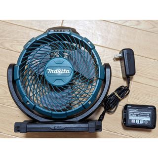 マキタ(Makita)のマキタ　充電式ファン　CF100D(10.8V)　バッテリー付き(扇風機)