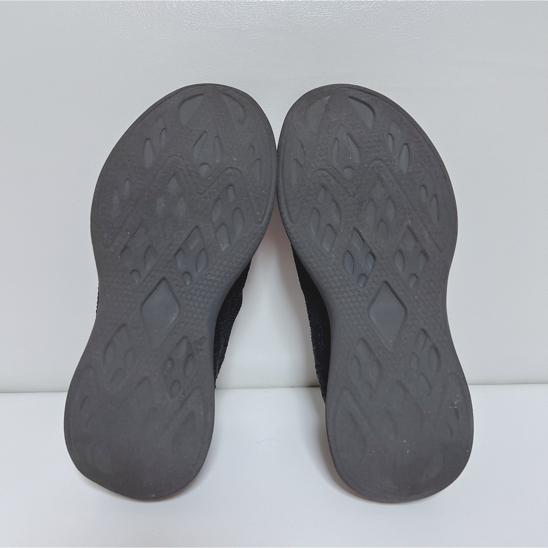 極美品ブラックメッシュスリッポンローカットスニーカー レディースの靴/シューズ(スニーカー)の商品写真