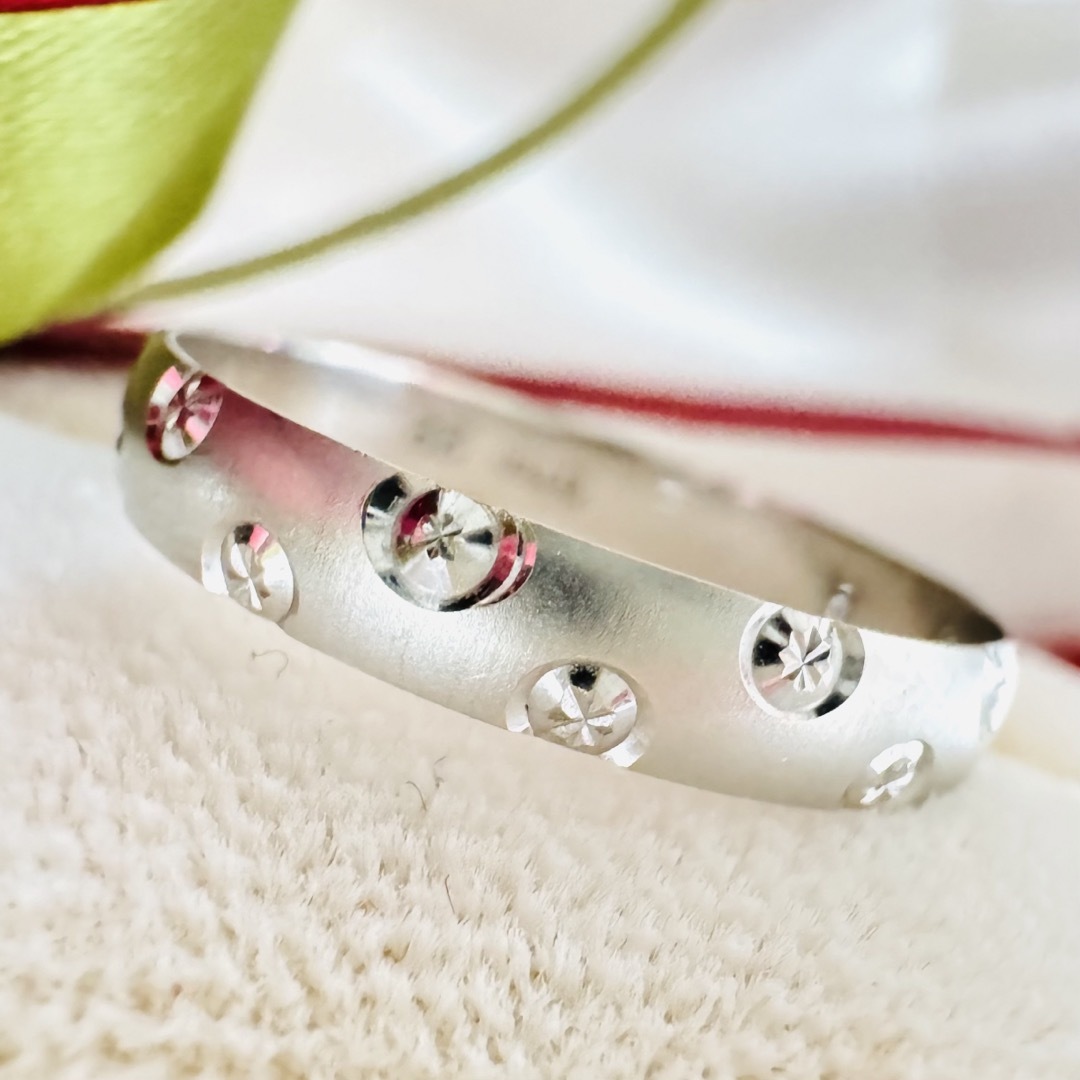 美品　G750(K18金)　ダイヤモンドのデザイン　リング　指輪 レディースのアクセサリー(リング(指輪))の商品写真