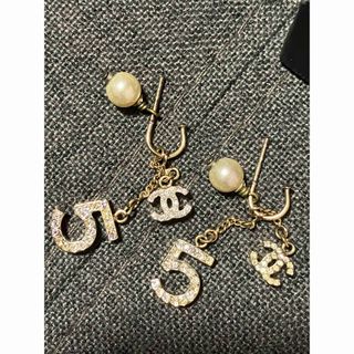 CHANEL - シャネルCHANELスイングピアス