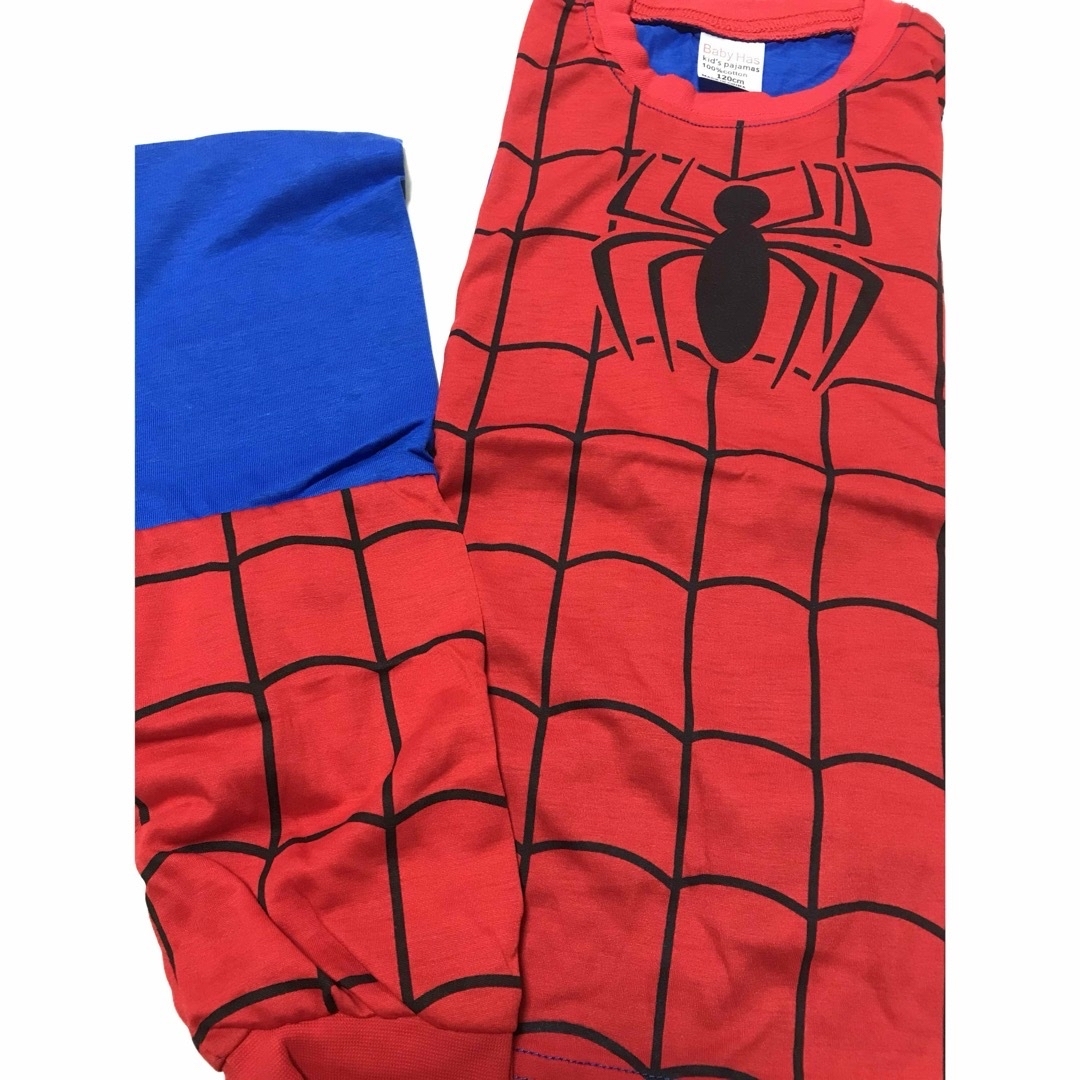 スパイダーマン　長袖パジャマ　100 キッズ/ベビー/マタニティのキッズ服男の子用(90cm~)(パジャマ)の商品写真