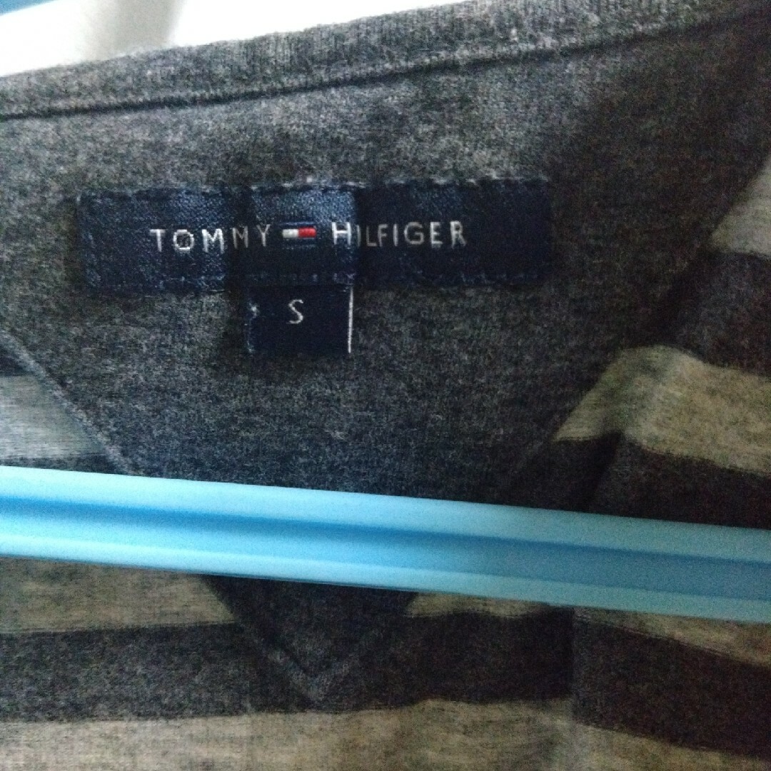 TOMMY HILFIGER(トミーヒルフィガー)のトミー・ヒルフィガー☆長袖Tシャツ レディースのトップス(Tシャツ(長袖/七分))の商品写真