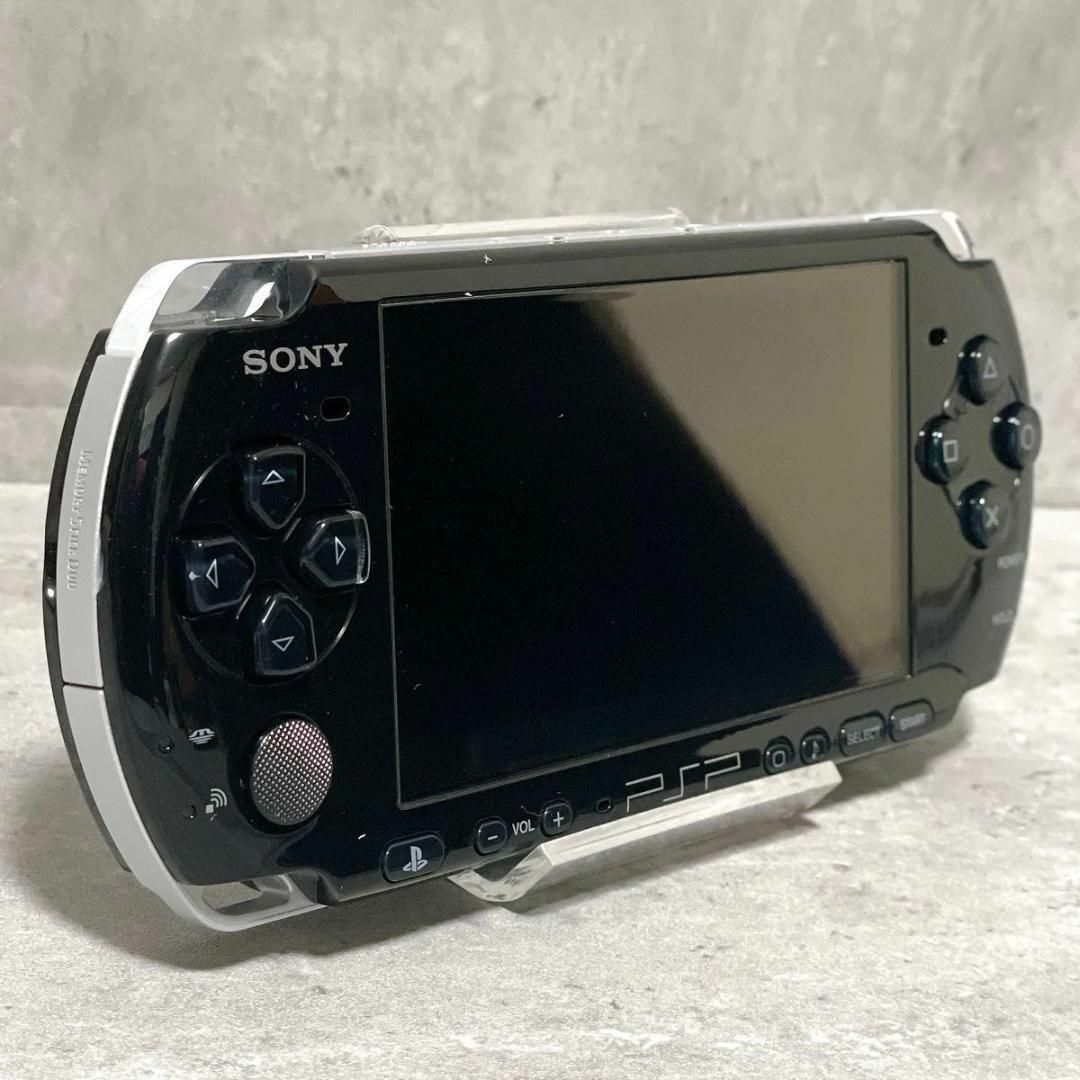 PlayStation Portable(プレイステーションポータブル)の極美品 PSP ウイニングイレブンxUEFA チャンピオンリーグスペシャルパック エンタメ/ホビーのゲームソフト/ゲーム機本体(携帯用ゲーム機本体)の商品写真