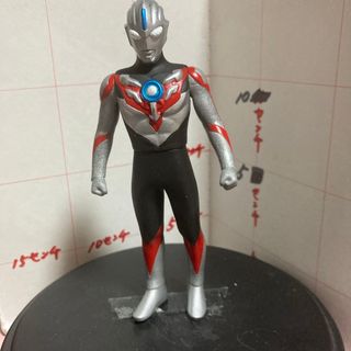 ウルトラシリーズソフビ　ウルトラマンオーブ　バンダイ