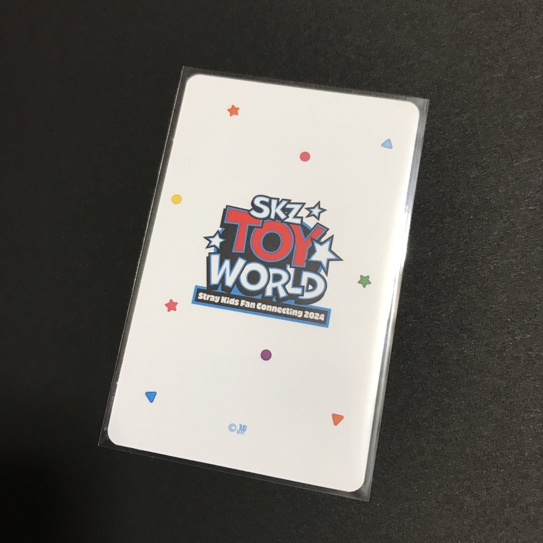 straykids スキズ toy world フォトカ バンチャン エンタメ/ホビーのCD(K-POP/アジア)の商品写真