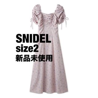 スナイデル(SNIDEL)のSNIDEL❤️新品未使用❤️バリエプリントワンピースピンク❤️完売商品サイズ2(ロングワンピース/マキシワンピース)