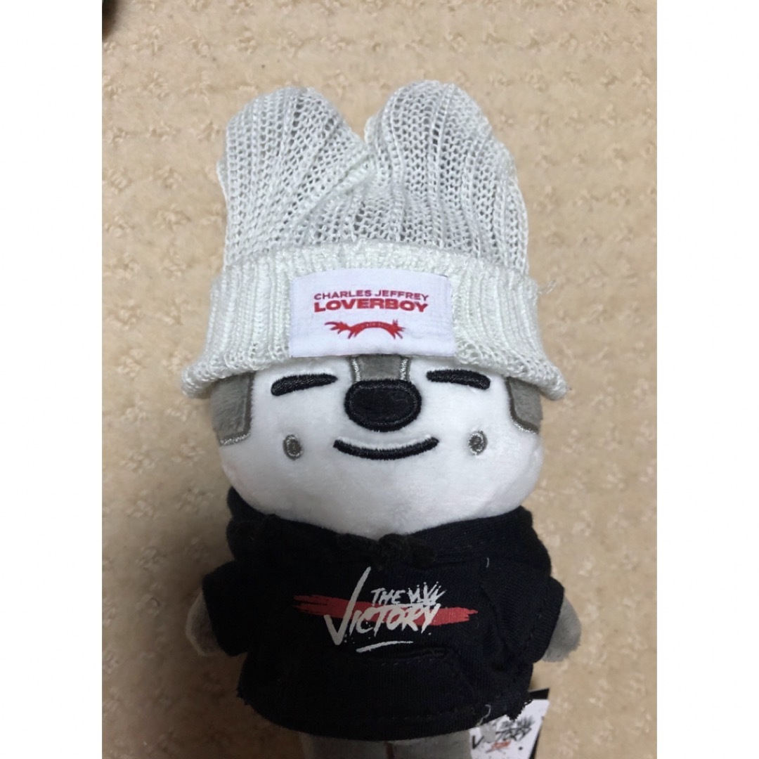 Stray Kids(ストレイキッズ)の【ハンドメイド】SKZOO plush mini ミニ ニット帽 ぬいぐるみ  エンタメ/ホビーのおもちゃ/ぬいぐるみ(ぬいぐるみ)の商品写真