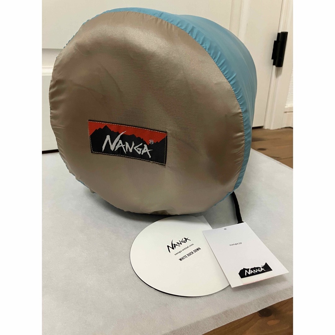 NANGA(ナンガ)のナンガ ラバイマバッグS 600 ベージュ スポーツ/アウトドアのアウトドア(寝袋/寝具)の商品写真