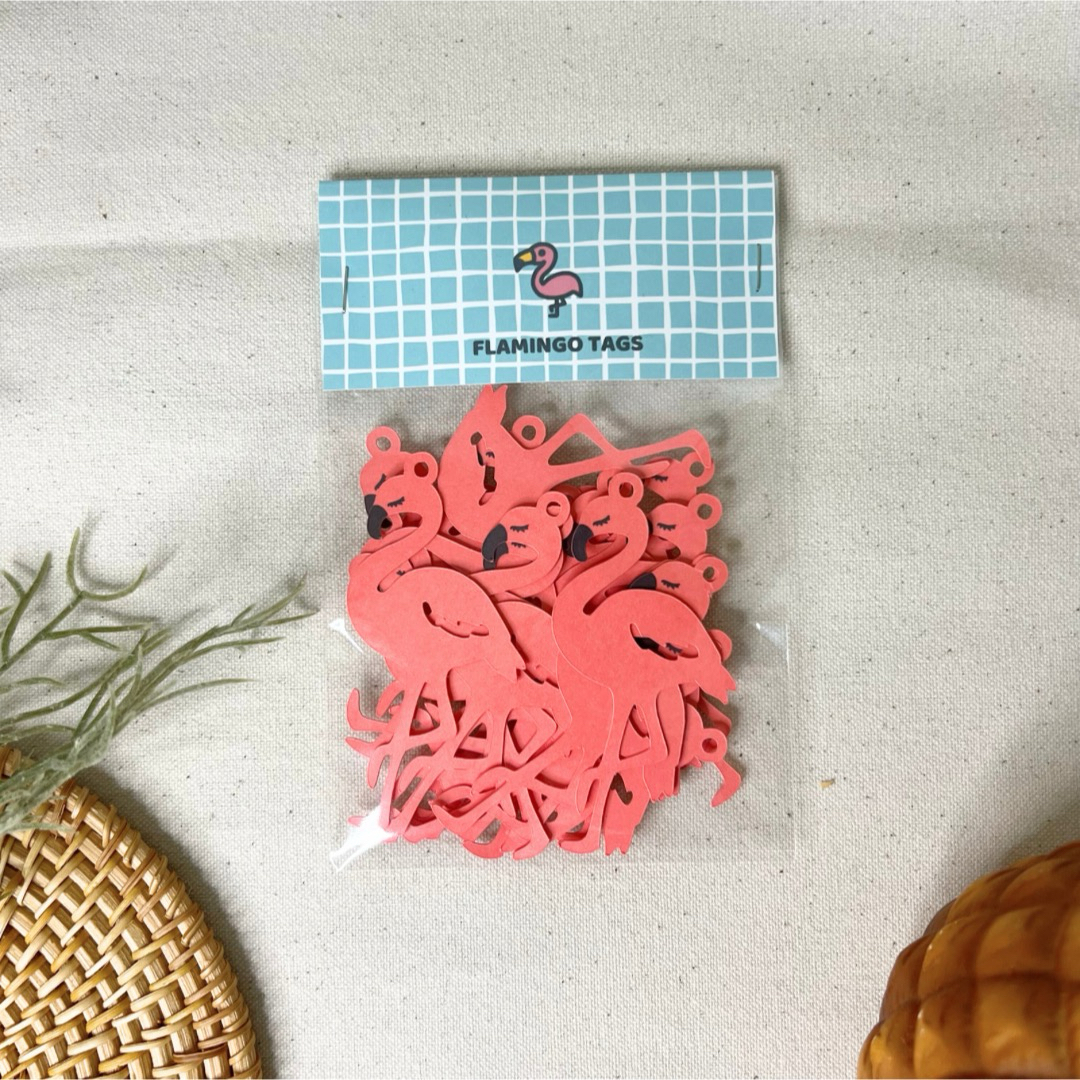 【特価セール】フラミンゴ型 タグ ハンドメイドの文具/ステーショナリー(カード/レター/ラッピング)の商品写真