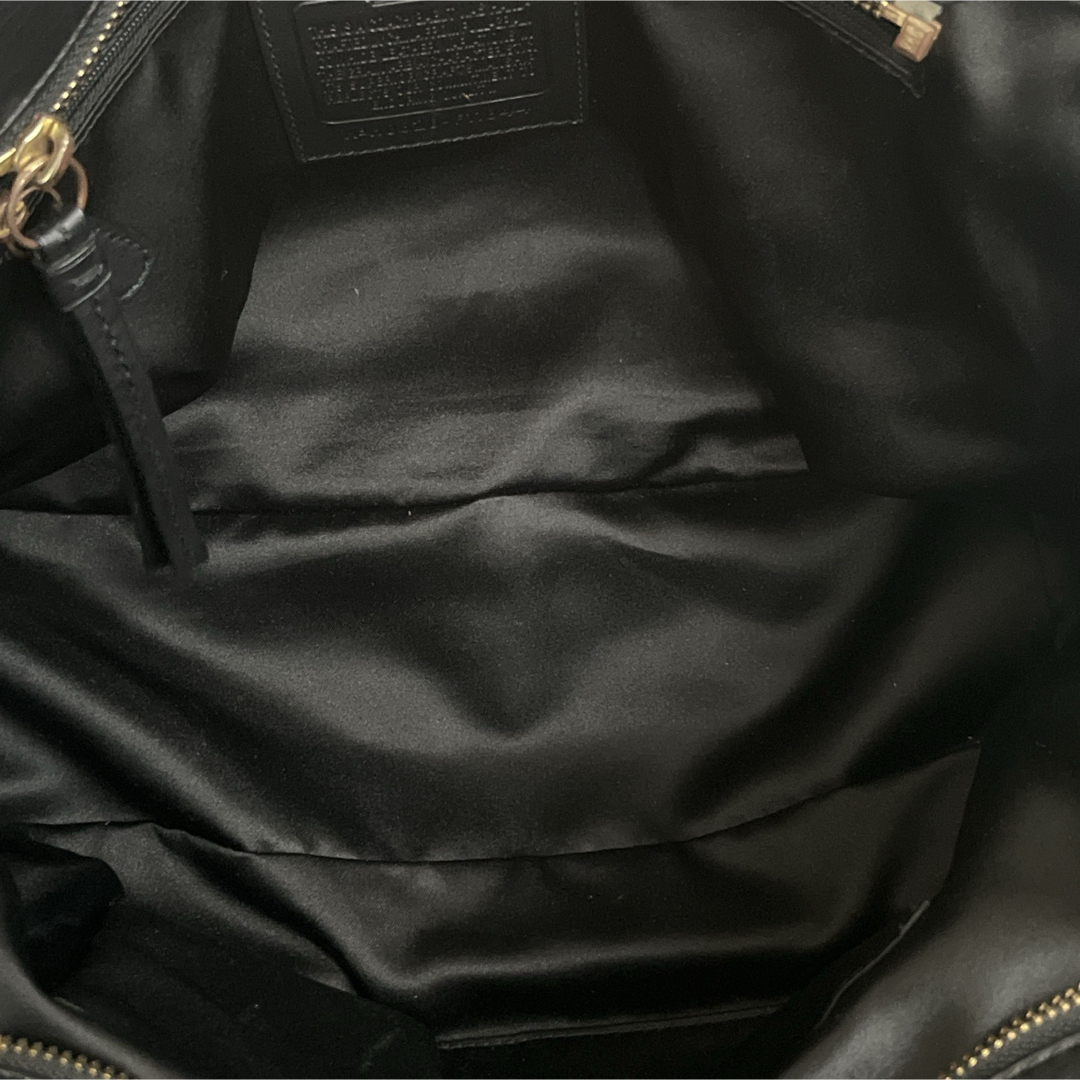 COACH(コーチ)のコーチ　トートバッグ　ハンドバッグ　肩掛け可　ゴールド金具　ブラック　レザー レディースのバッグ(トートバッグ)の商品写真