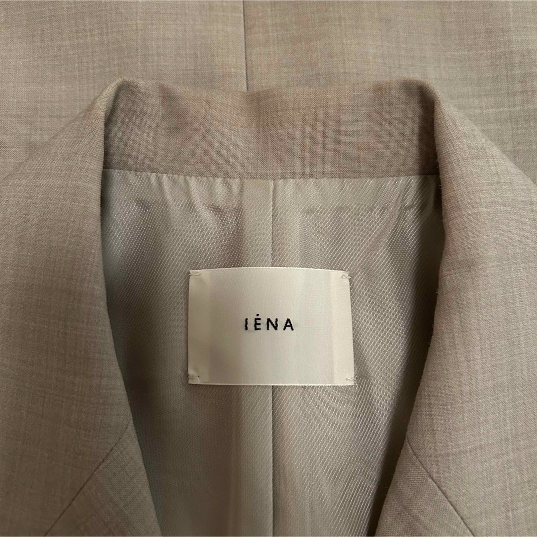 IENA(イエナ)の【IENA】スリーブレス テーラードジャケット フリーサイズ レディースのジャケット/アウター(テーラードジャケット)の商品写真