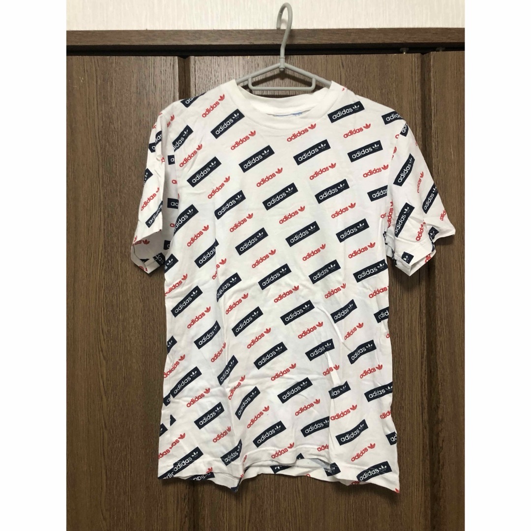 adidas(アディダス)のadidasオリジナルスTシャツ　L メンズのトップス(Tシャツ/カットソー(半袖/袖なし))の商品写真