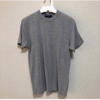 グレー半袖Tシャツ(Tシャツ/カットソー(半袖/袖なし))