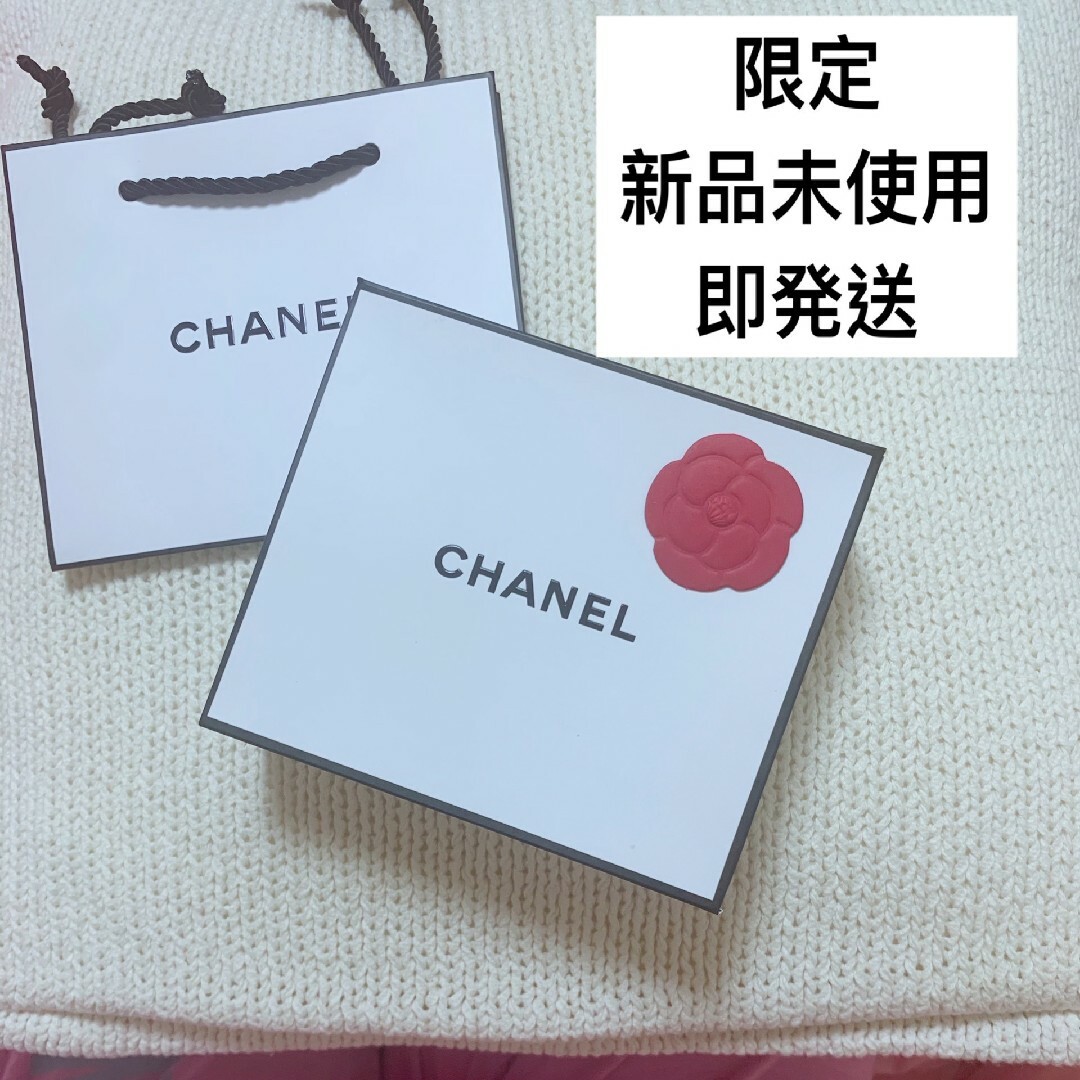 CHANEL(シャネル)の新品 シャネル 限定カメリア付き   ショップ袋 ショッパー &ラッピングセット レディースのバッグ(ショップ袋)の商品写真