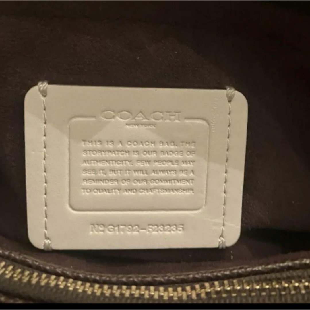 COACH(コーチ)のCOACH  スター　ハート　スタッズ　レザートートバッグ　コーチ レディースのバッグ(トートバッグ)の商品写真