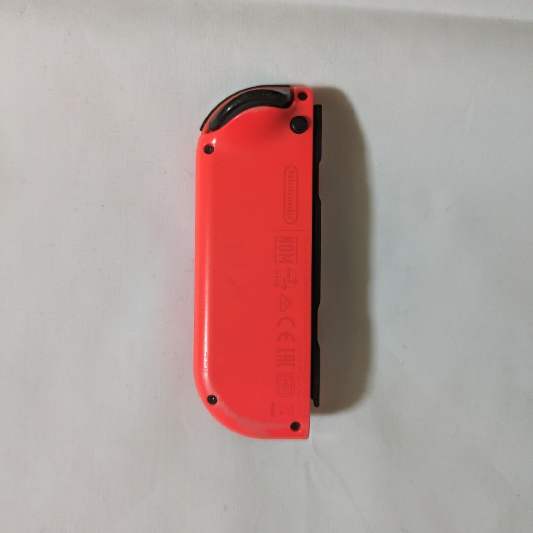 Nintendo Switch(ニンテンドースイッチ)のNintendo Switch joy-con(ジョイコン) 右② エンタメ/ホビーのゲームソフト/ゲーム機本体(その他)の商品写真