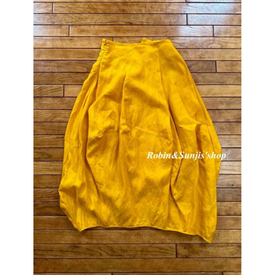 DEUXIEME CLASSE(ドゥーズィエムクラス)のENFOLD yellow linen  デザインスカート　 レディースのスカート(ひざ丈スカート)の商品写真