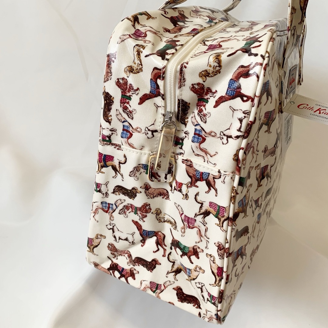 Cath Kidston - 未使用 キャスキッドソン ラージボクシージップバッグ Cath Kidston - 未使用 キャスキッドソン ラージボクシージップバッグ