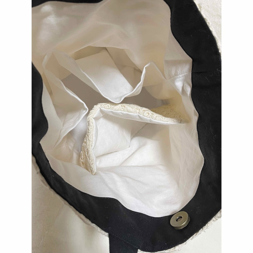 丸底　トートバッグ　レース　黒 帆布　ハンドメイド ハンドメイドのファッション小物(バッグ)の商品写真