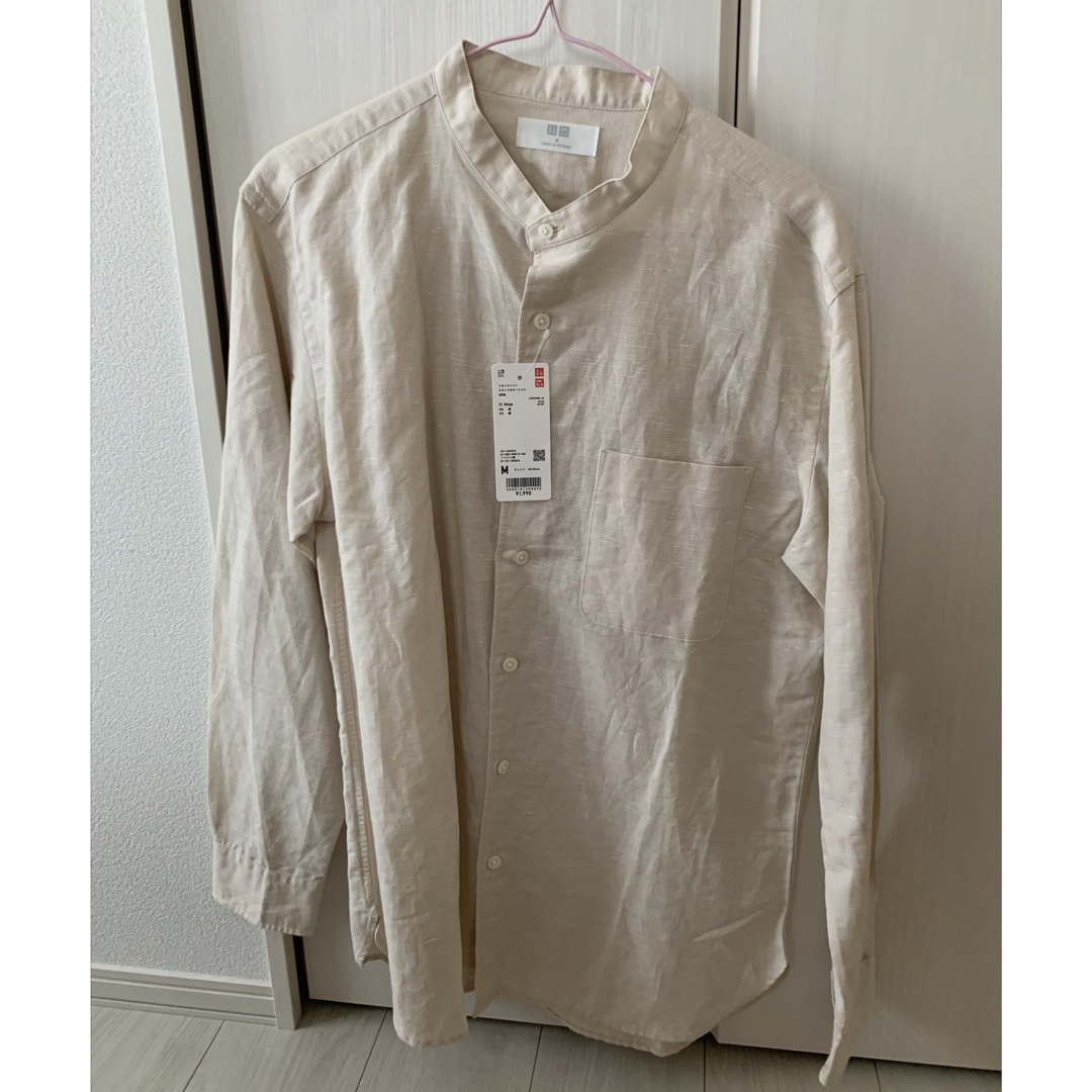 UNIQLO(ユニクロ)の新品 UNIQLO バンドカラー 長袖 リネンシャツ M ノーカラー ベージュ レディースのトップス(シャツ/ブラウス(長袖/七分))の商品写真