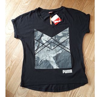 プーマ(PUMA)の【新品　プーマツイストTシャツ】(Tシャツ(半袖/袖なし))