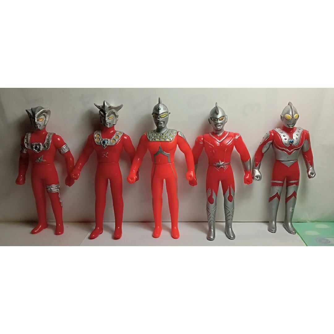 BANDAI(バンダイ)のウルトラマンシリーズ5体バンダイソフビ人形 エンタメ/ホビーのフィギュア(特撮)の商品写真