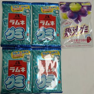 メイジ(明治)の明治　果汁グミ　ぶどう果汁100　着色料不使用　森永製菓　ラムネ　グミ(菓子/デザート)