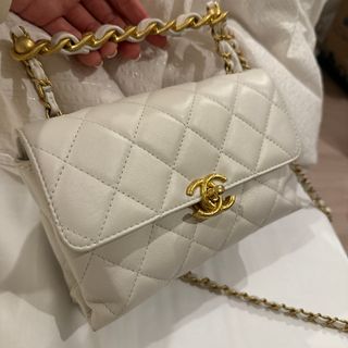 シャネル(CHANEL)のCHANEL バッグ(ショルダーバッグ)