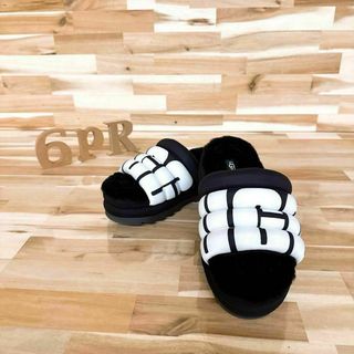 UGG - 【アグ】マキシ スライド ビッグロゴ シープスキン ボア サンダル 25.0 黒