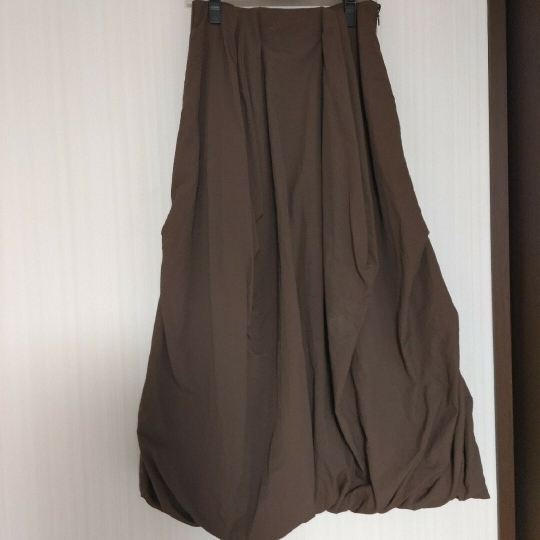 emmi atelier(エミアトリエ)のemmi atelier 撥水バルーンスカート ブラウン系 レディースのスカート(ロングスカート)の商品写真