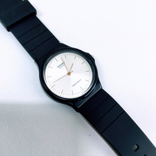 カシオ(CASIO)の【美品】CASIO☆スタンダードMQ-24 腕時計　　　チプカシ　稼働品(腕時計)