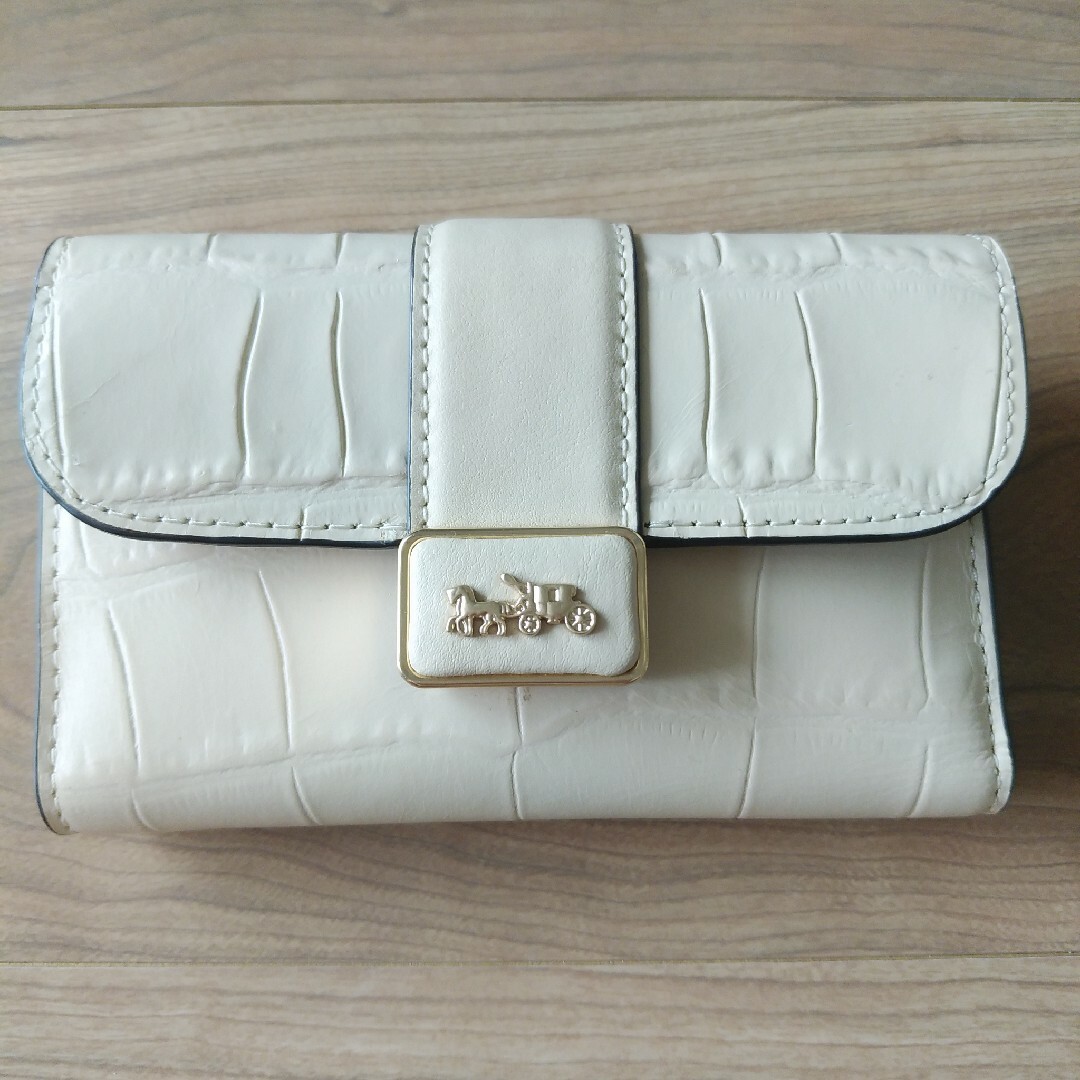 未使用⭐ COACH コーチ ミディアムグレースウォレット アイボリー | フリマアプリ ラクマ 未使用⭐ COACH コーチ ミディアムグレースウォレット アイボリー | フリマアプリ ラクマ
