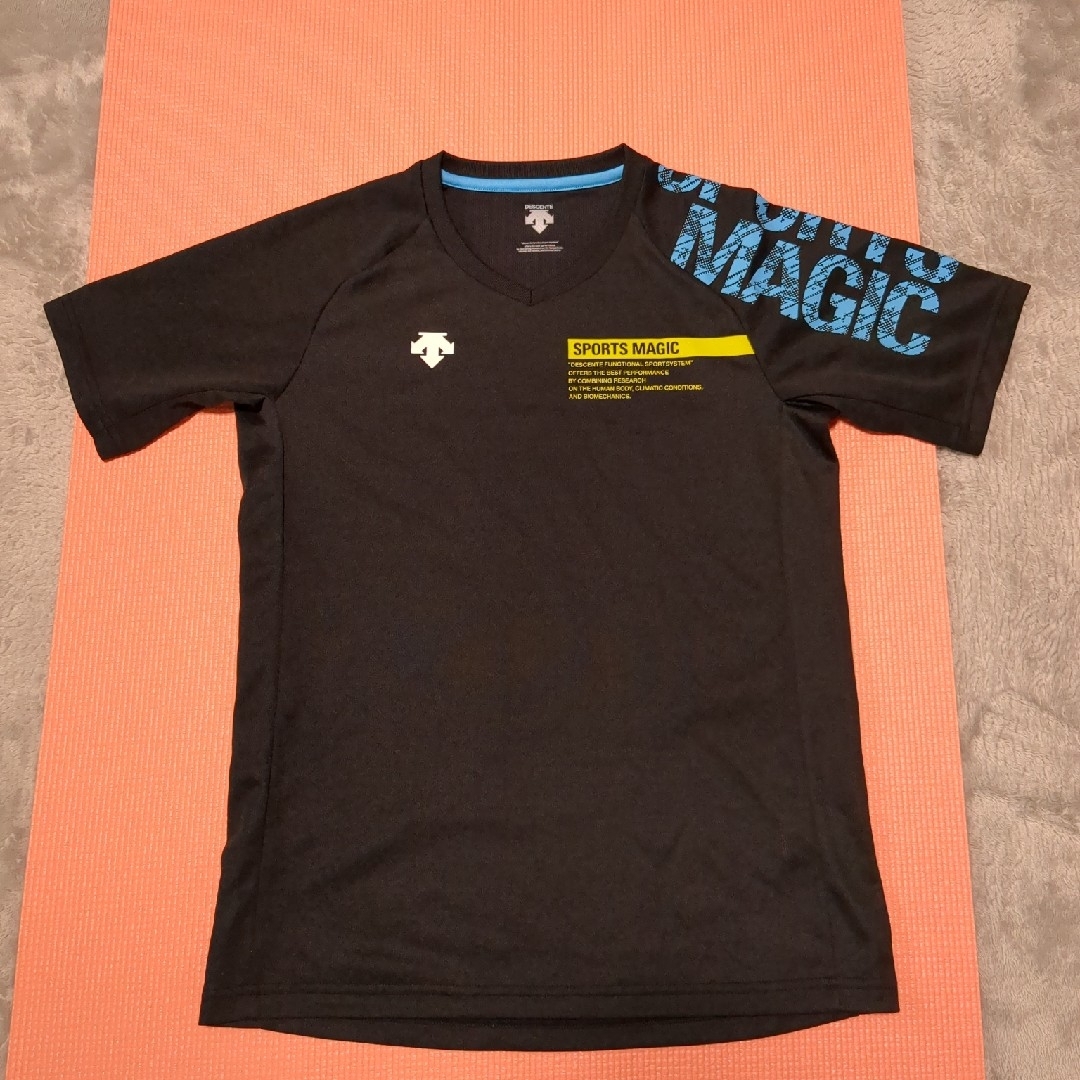 DESCENTE トレーニングTシャツ キッズ/ベビー/マタニティのキッズ服男の子用(90cm~)(Tシャツ/カットソー)の商品写真