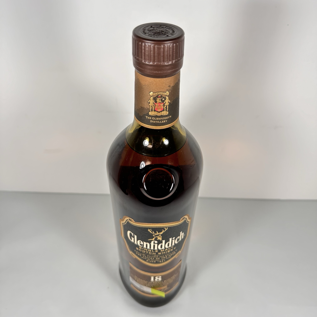 Glenfiddich 18年 グレンフィディック 食品/飲料/酒の酒(ウイスキー)の商品写真