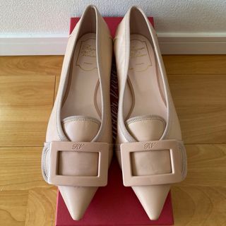 ロジェヴィヴィエ(ROGER VIVIER)の新品 未使用  ロジェヴィヴィエ  フラット パンプス (バレエシューズ)