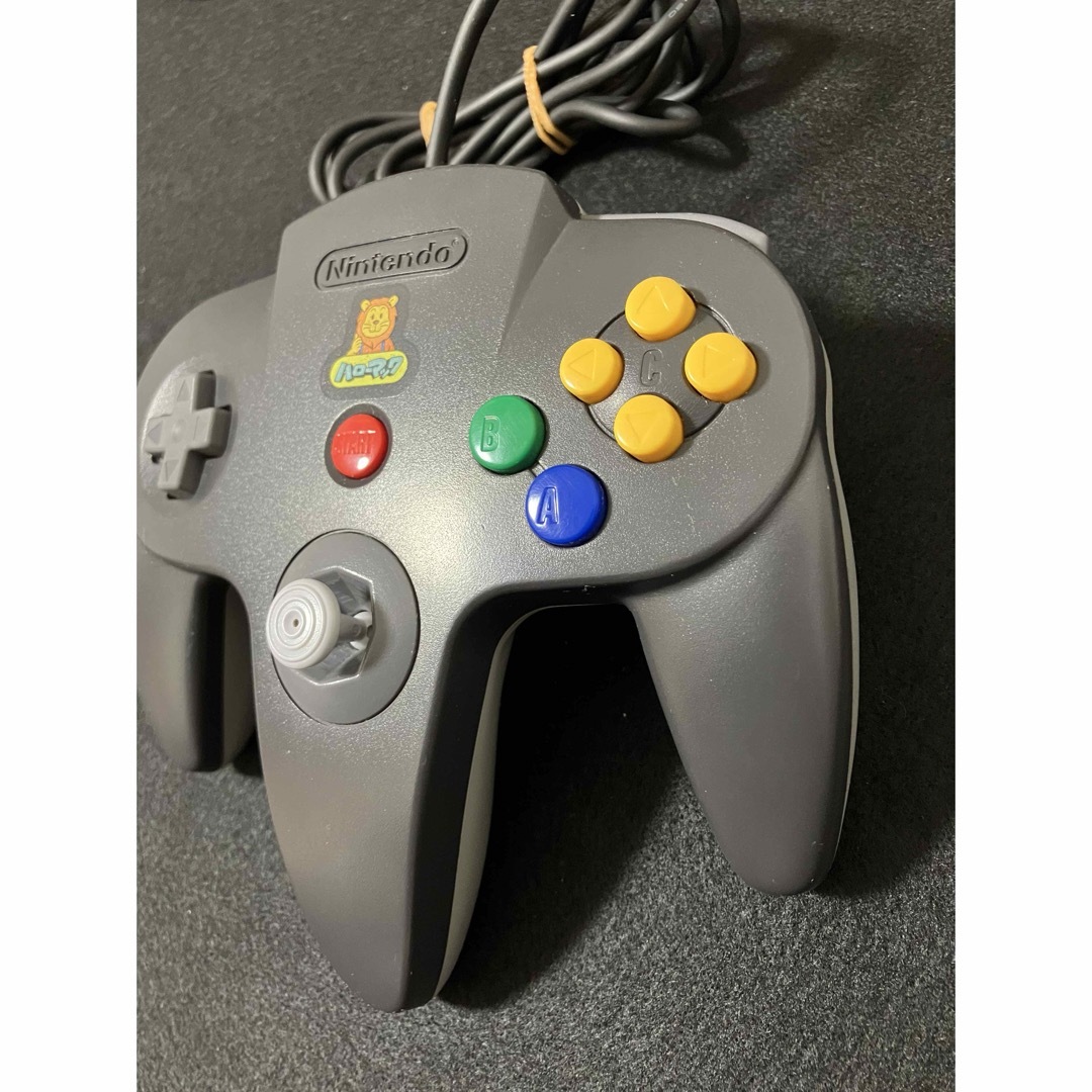 NINTENDO 64(ニンテンドウ64)のNintendo64 美品　ハローマック　コントローラーブロス　ブラック　激レア エンタメ/ホビーのゲームソフト/ゲーム機本体(その他)の商品写真