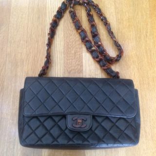 CHANEL(ショルダーバッグ)のフリマアイテム一覧 CHANEL(ショルダーバッグ)のフリマアイテム一覧