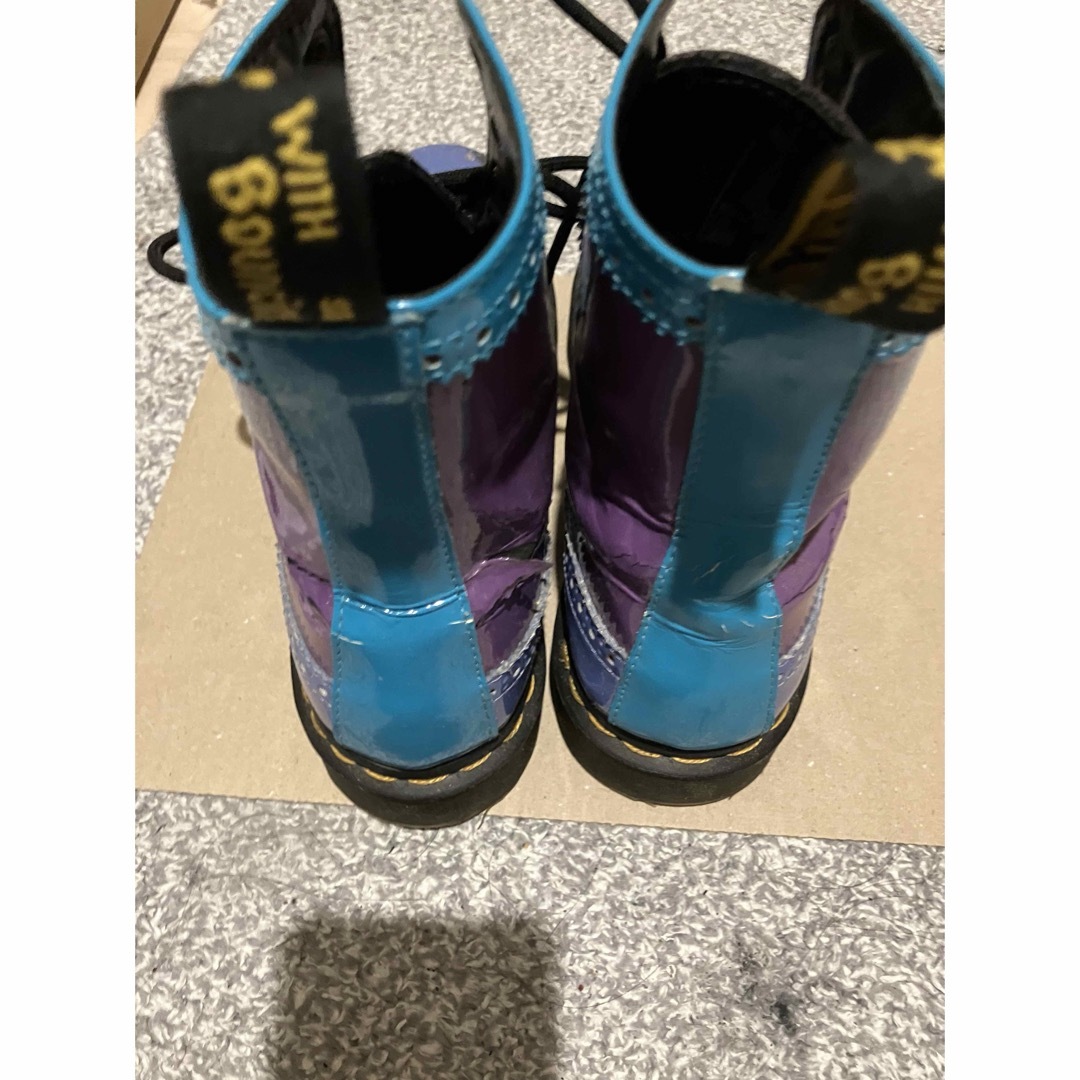 Dr.Martens(ドクターマーチン)のドクターマーチン  8ホール チェシャ猫カラー レディースの靴/シューズ(ブーツ)の商品写真