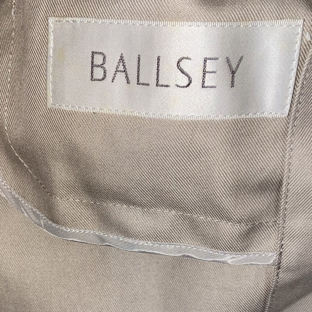 Ballsey(ボールジィ)のトュモローランドボールジィ レディーストレンチコート レディースのジャケット/アウター(トレンチコート)の商品写真