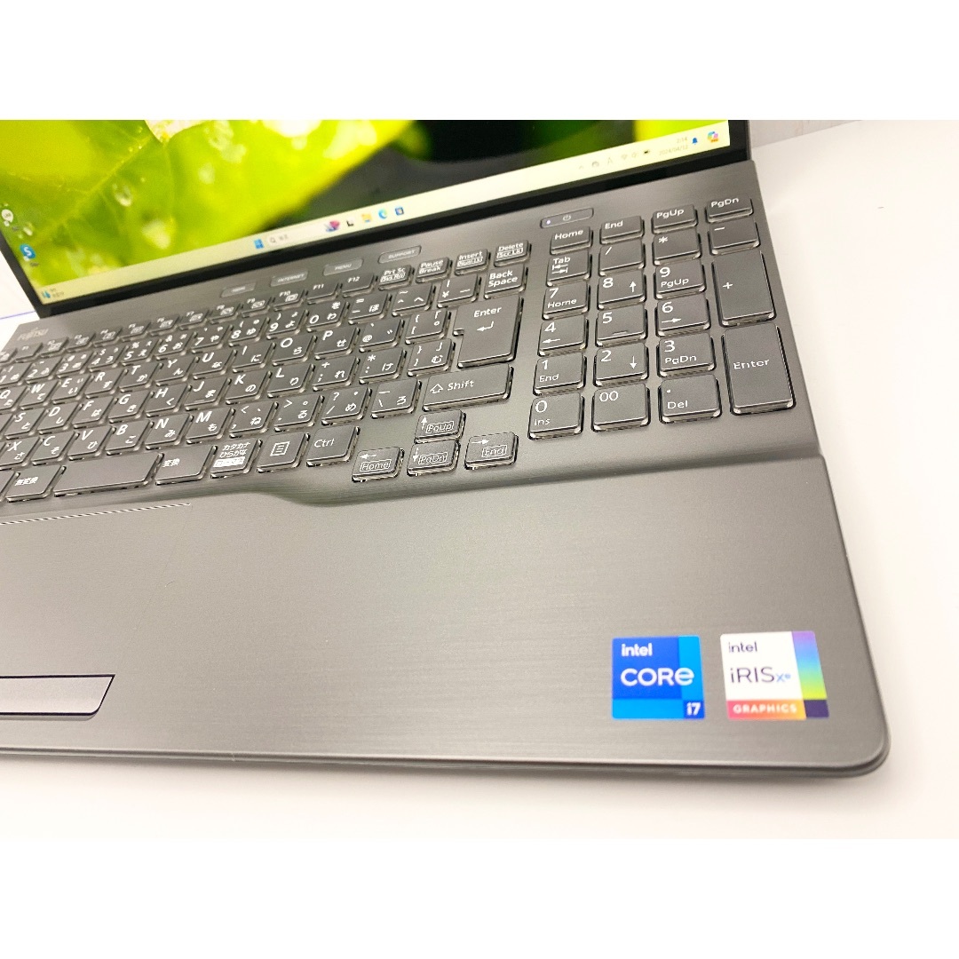 富士通(フジツウ)のWindows11 Core i7-1260P SSD1TB メモリ32GB スマホ/家電/カメラのPC/タブレット(ノートPC)の商品写真