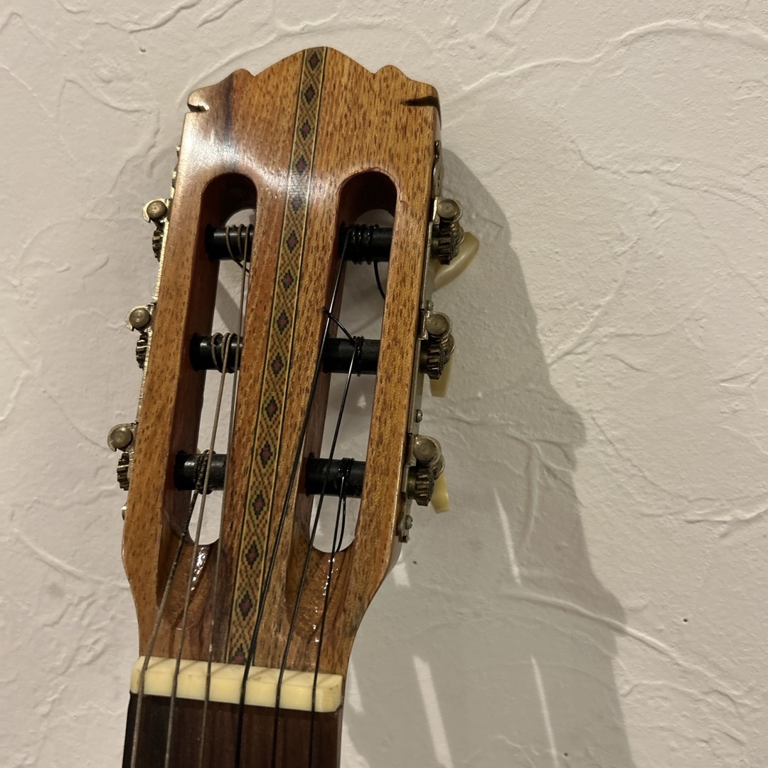 寺田楽器(テラダガッキ)の【美品】クラシックギター　第800號　『火』寺田彦蔵 楽器のギター(クラシックギター)の商品写真
