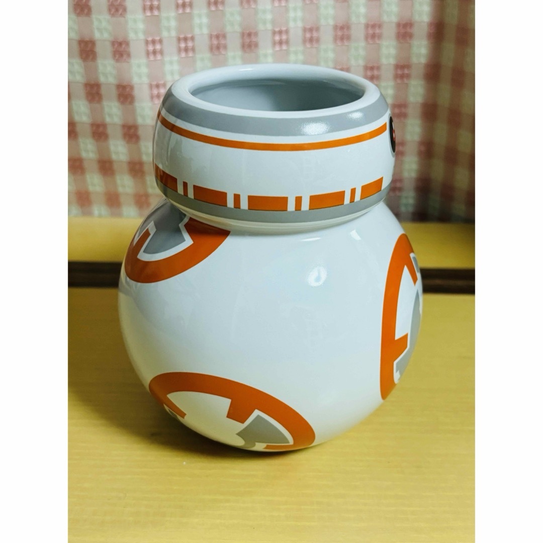 Disney(ディズニー)の美品！海外ディズニー　bb8 スターウォーズ　ビービーエイト　マグカップ　BB8 インテリア/住まい/日用品のキッチン/食器(食器)の商品写真