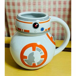 ディズニー(Disney)の美品！海外ディズニー　bb8 スターウォーズ　ビービーエイト　マグカップ　BB8(食器)